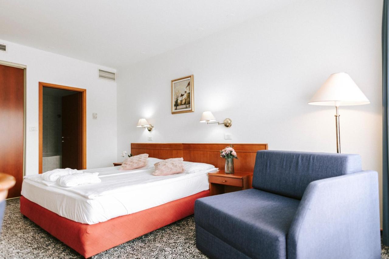 Hotel Toplice - Terme Catez Чатеж-об-Сави Экстерьер фото